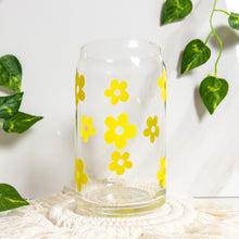 Load image into Gallery viewer, Yellow flower glass cup
